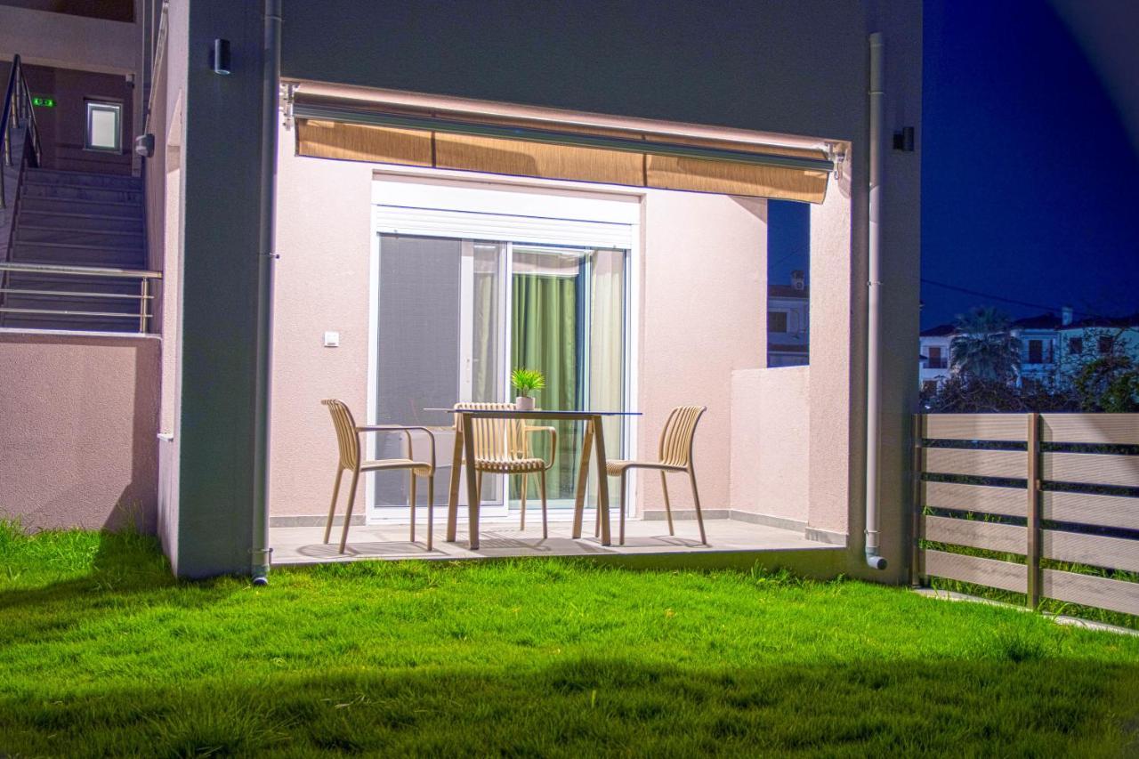 Aelia Luxury Apartments Nikiti  Exterior foto